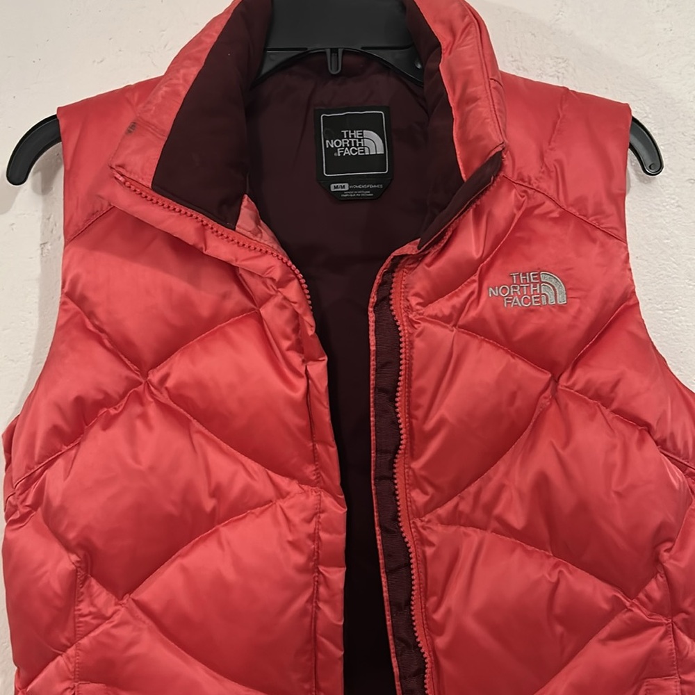North Face 550 Fill Aconcagua Nuptse Down Quilted Puffer Vest Coral - Picture 2 of 10